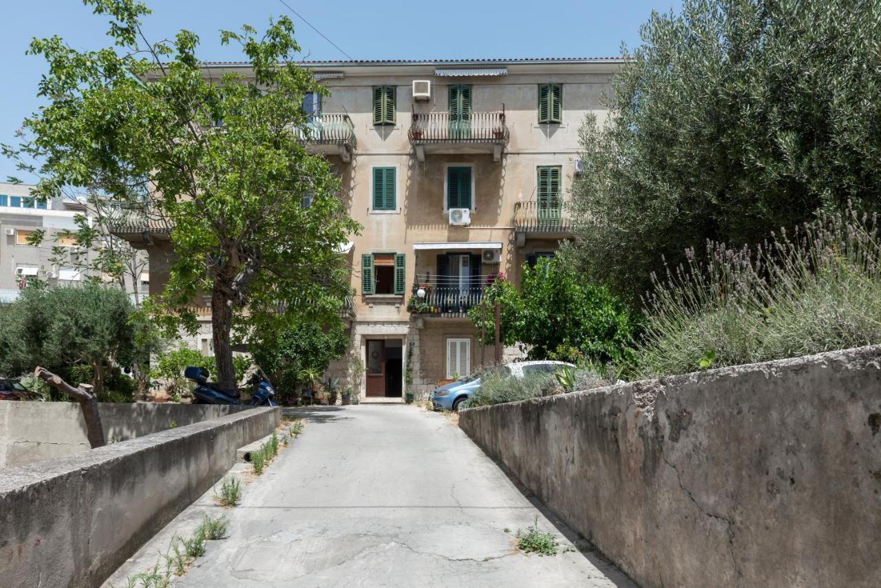 Apartment Pape Split Exterior photo