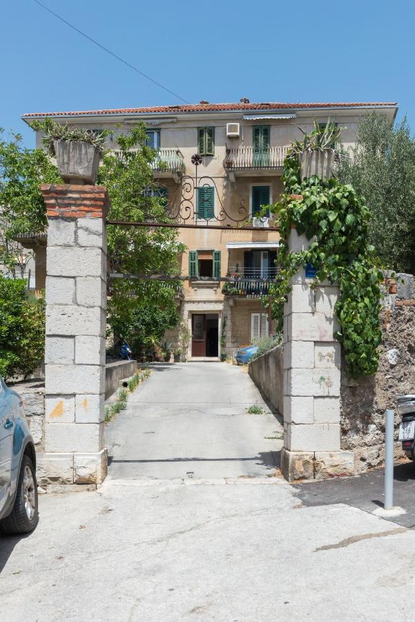 Apartment Pape Split Exterior photo